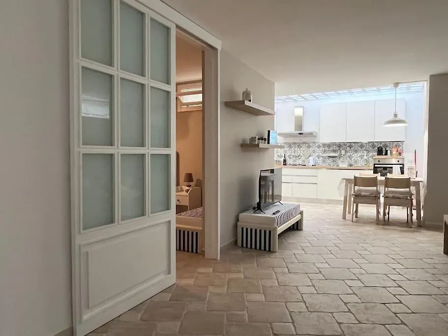 Full Semi-Garden Apartment In Villa At Mondello Palermo