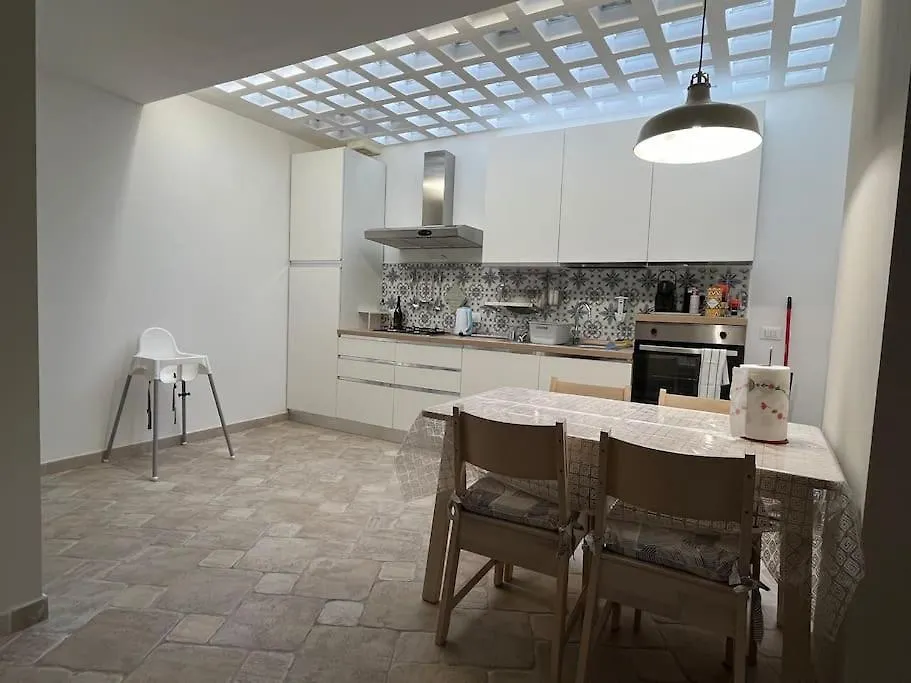 Full Semi-Garden Apartment In Villa At Mondello Palermo 0*,